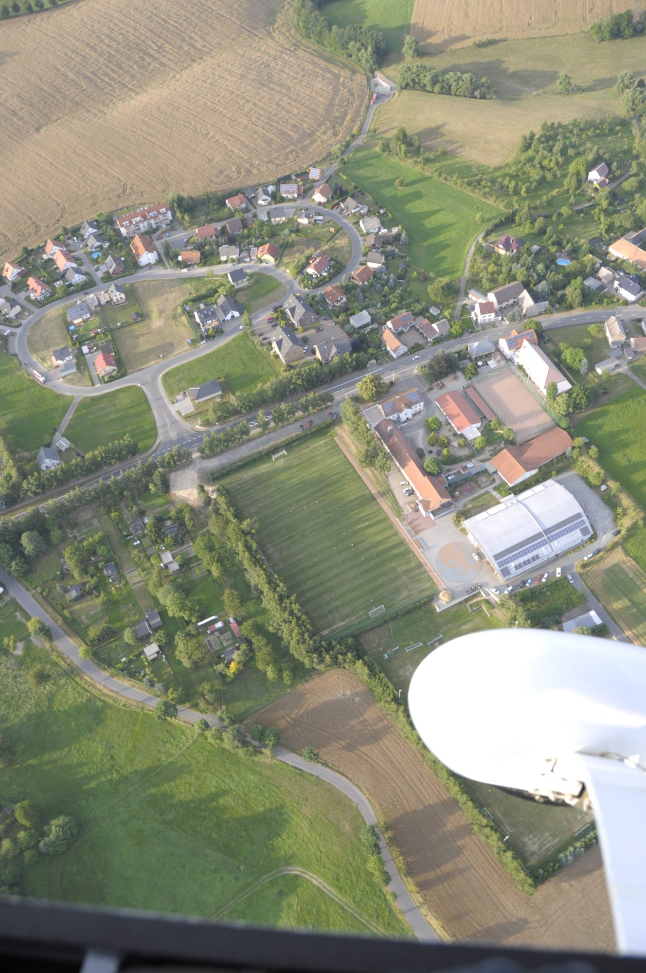 Das Fahrwerk des Fluggeräts...